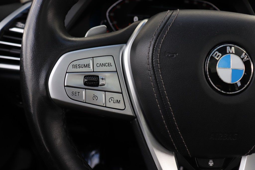 Photo 45 of this BMW X7 XDRIVE40I