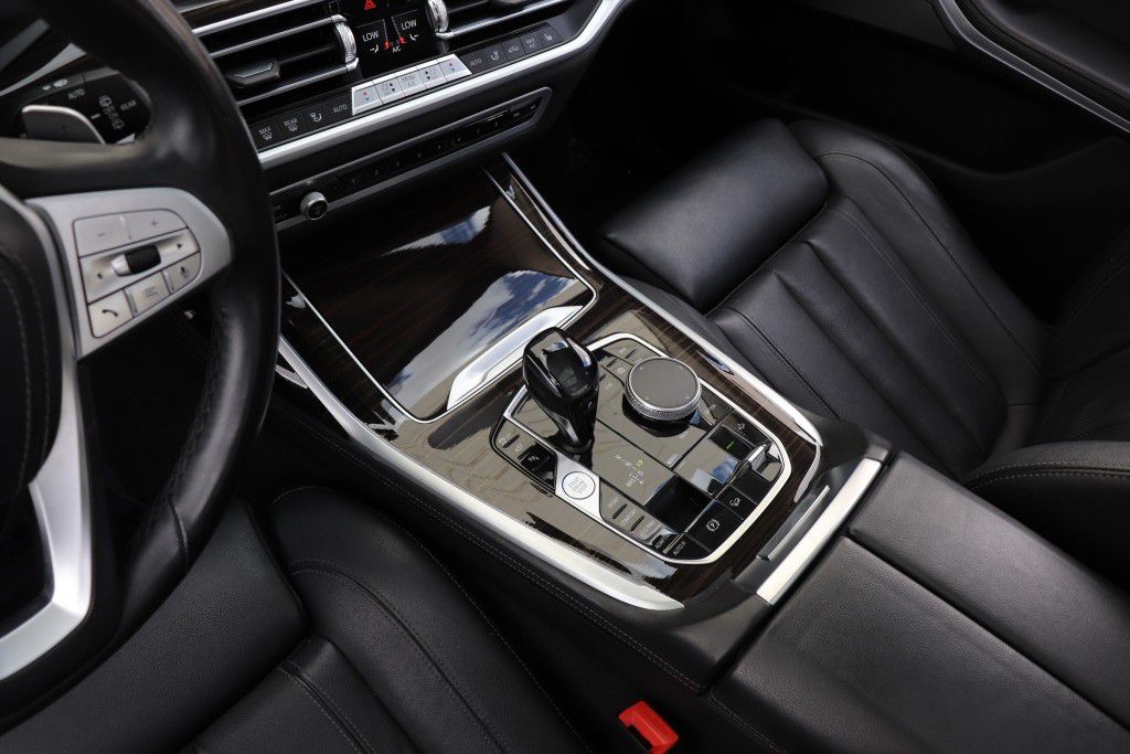 Photo 64 of this BMW X7 XDRIVE40I