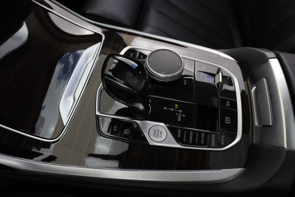 Photo 65 of this BMW X7 XDRIVE40I