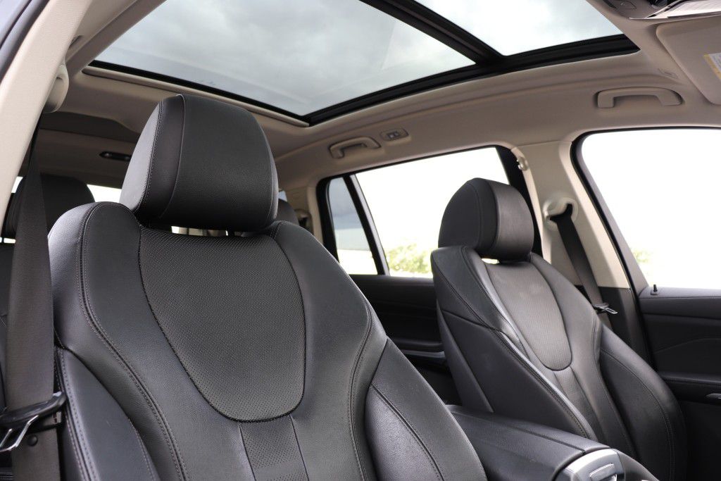 Photo 69 of this BMW X7 XDRIVE40I