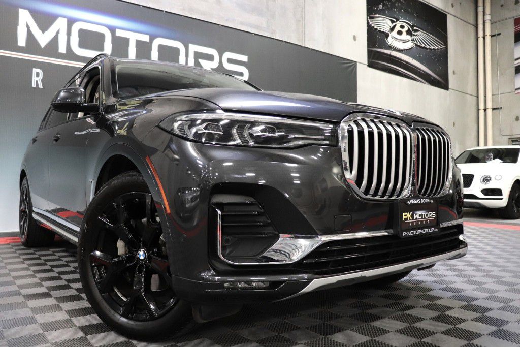 Photo 78 of this BMW X7 XDRIVE40I