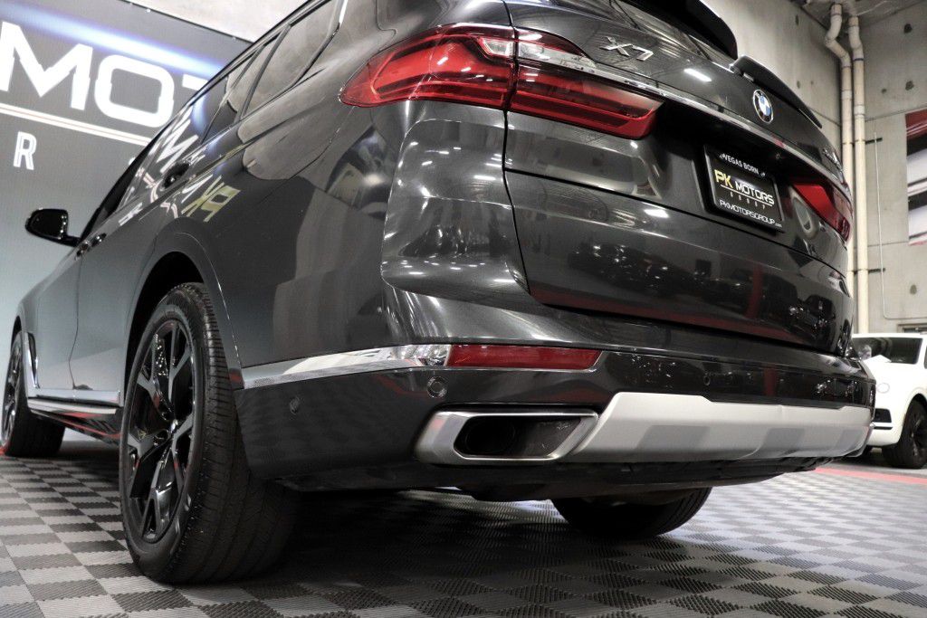 Photo 84 of this BMW X7 XDRIVE40I