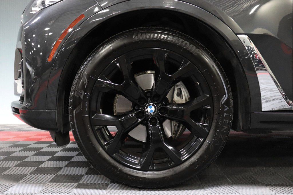 Photo 85 of this BMW X7 XDRIVE40I