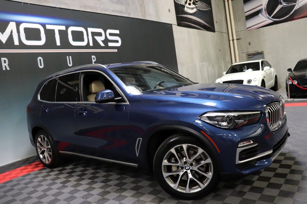 Photo 11 of this BMW X5 SDRIVE 40I
