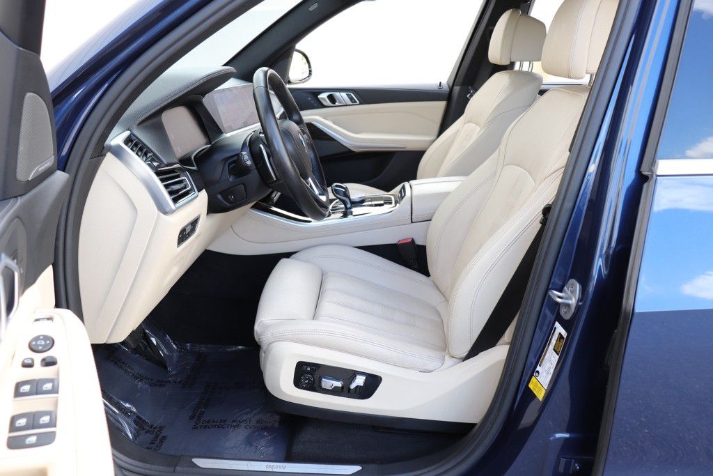 Photo 20 of this BMW X5 SDRIVE 40I
