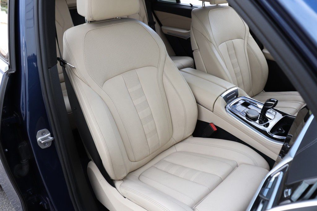 Photo 36 of this BMW X5 SDRIVE 40I