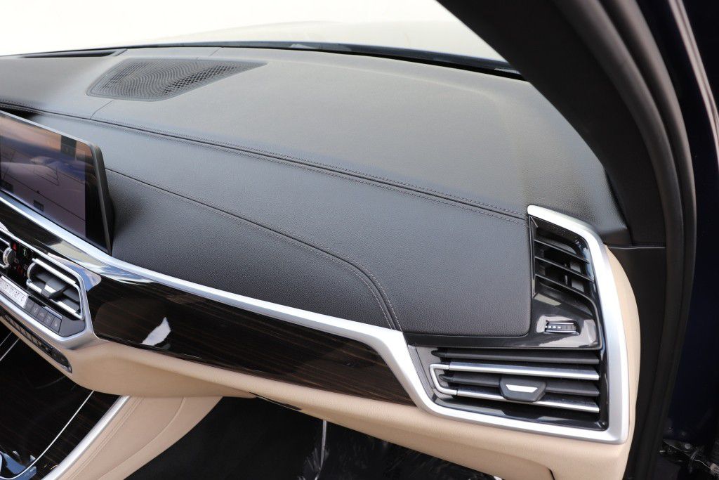 Photo 48 of this BMW X5 SDRIVE 40I