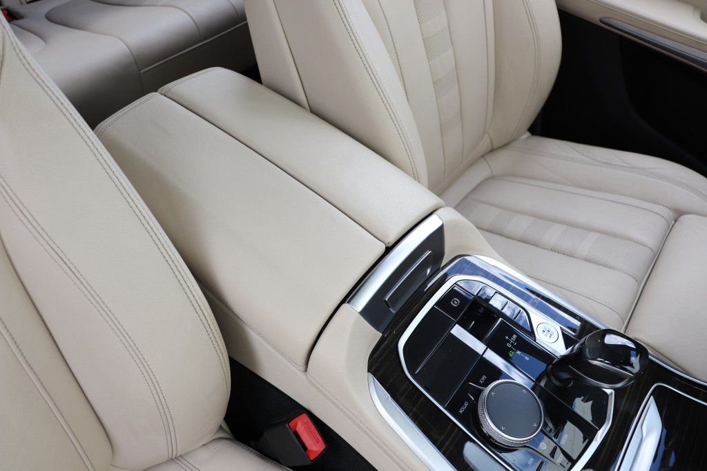 Photo 50 of this BMW X5 SDRIVE 40I