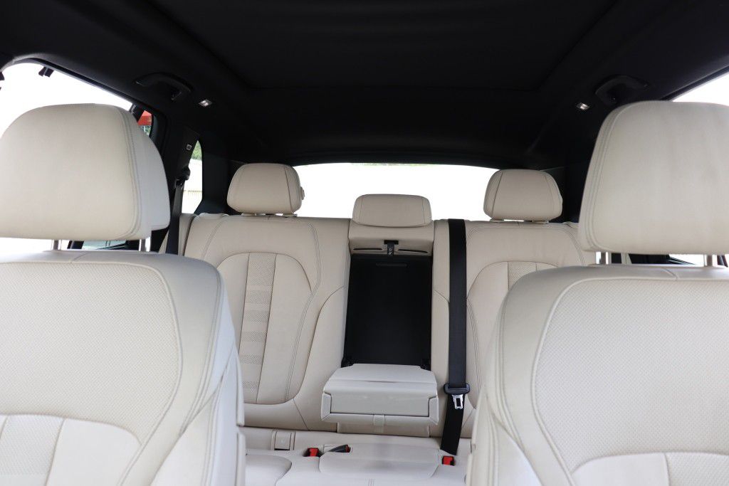 Photo 60 of this BMW X5 SDRIVE 40I