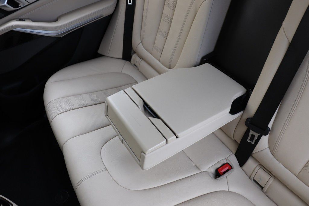 Photo 67 of this BMW X5 SDRIVE 40I