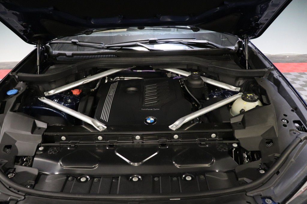 Photo 87 of this BMW X5 SDRIVE 40I