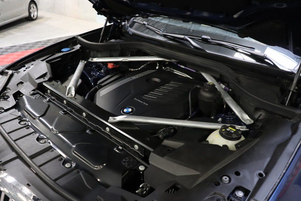 Photo 88 of this BMW X5 SDRIVE 40I