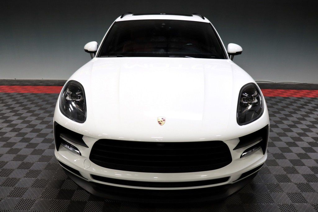 Photo 12 of this PORSCHE MACAN S