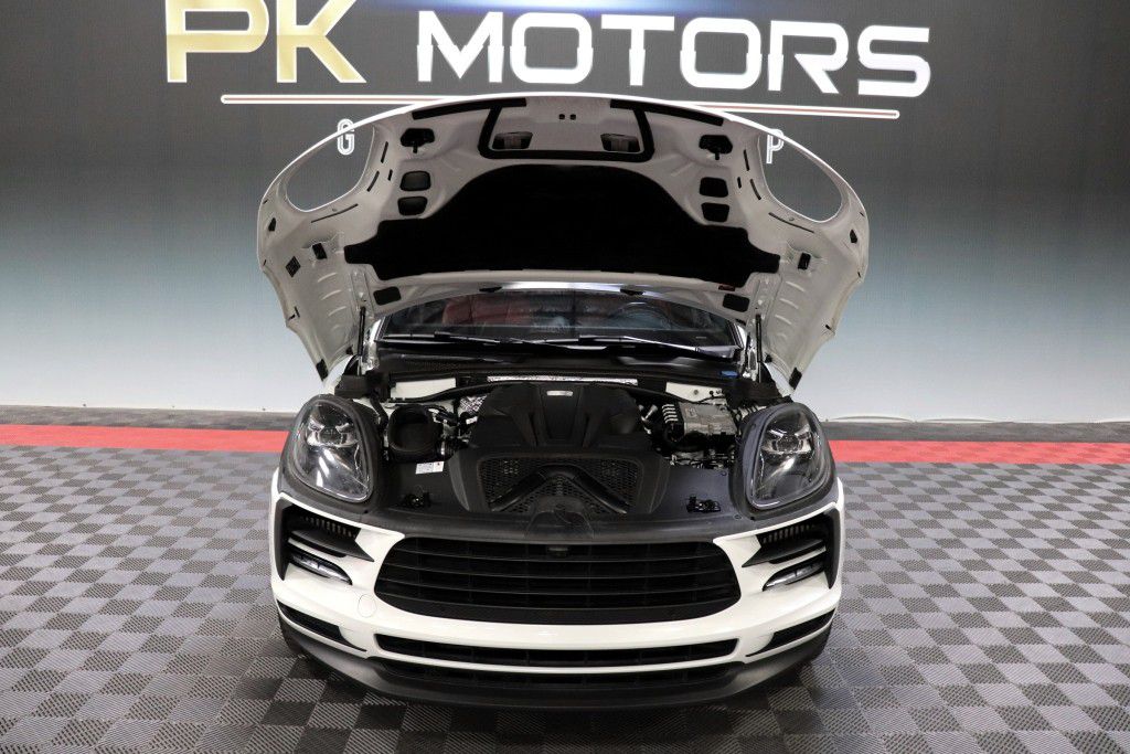 Photo 82 of this PORSCHE MACAN S
