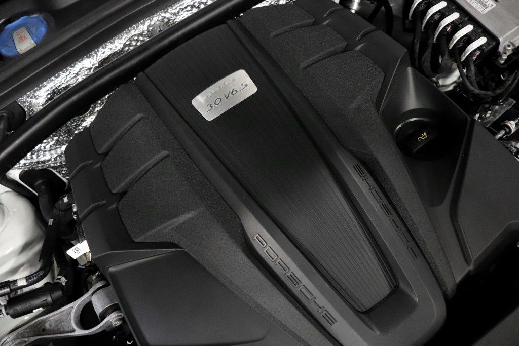 Photo 86 of this PORSCHE MACAN S