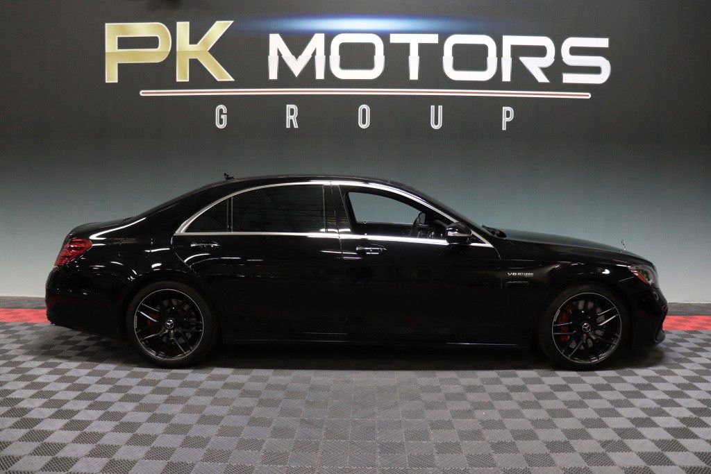 Photo 11 of this MERCEDES-BENZ S63 AMG 4MATIC