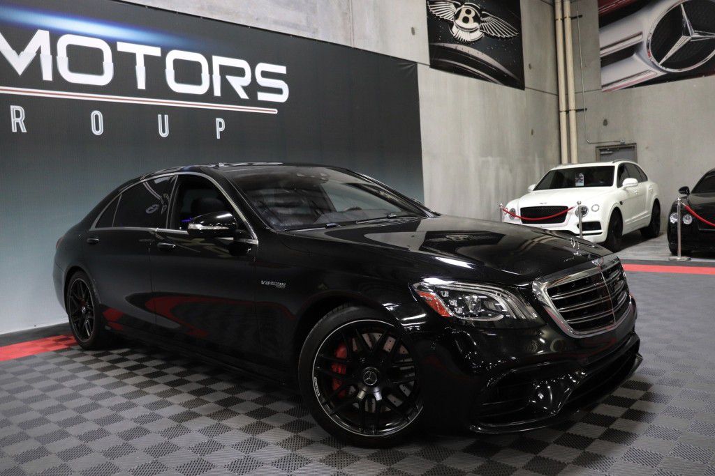 Photo 12 of this MERCEDES-BENZ S63 AMG 4MATIC
