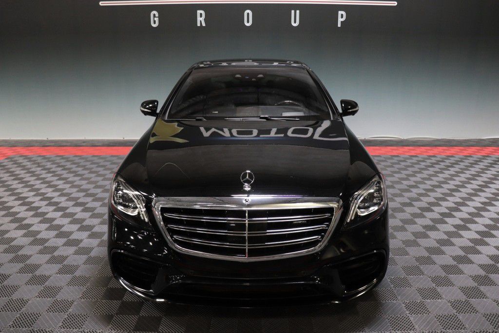 Photo 13 of this MERCEDES-BENZ S63 AMG 4MATIC