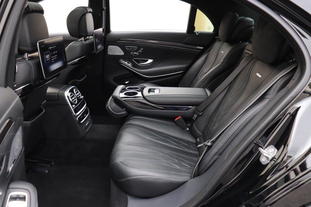 Photo 21 of this MERCEDES-BENZ S63 AMG 4MATIC