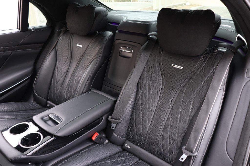 Photo 22 of this MERCEDES-BENZ S63 AMG 4MATIC