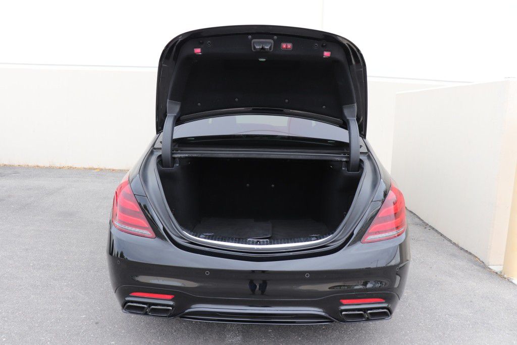 Photo 23 of this MERCEDES-BENZ S63 AMG 4MATIC