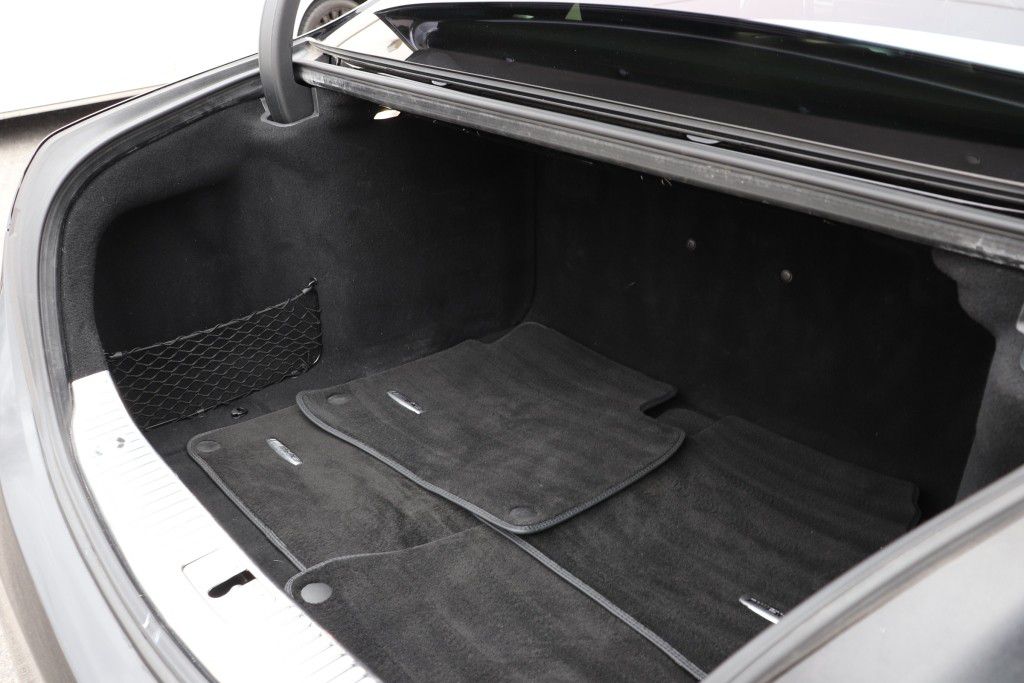 Photo 26 of this MERCEDES-BENZ S63 AMG 4MATIC