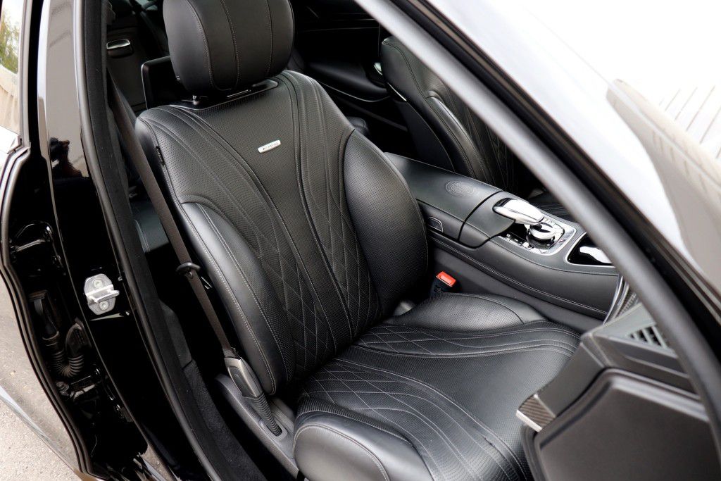 Photo 34 of this MERCEDES-BENZ S63 AMG 4MATIC