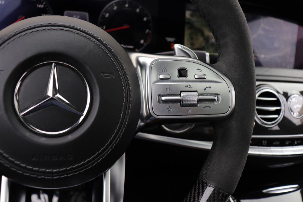 Photo 43 of this MERCEDES-BENZ S63 AMG 4MATIC