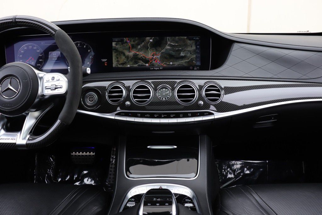 Photo 46 of this MERCEDES-BENZ S63 AMG 4MATIC