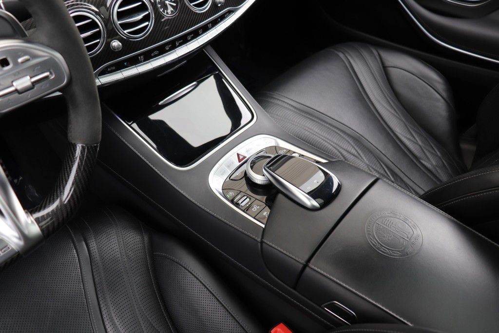 Photo 57 of this MERCEDES-BENZ S63 AMG 4MATIC