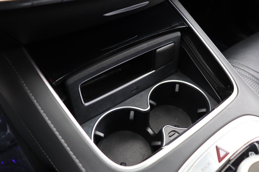 Photo 59 of this MERCEDES-BENZ S63 AMG 4MATIC