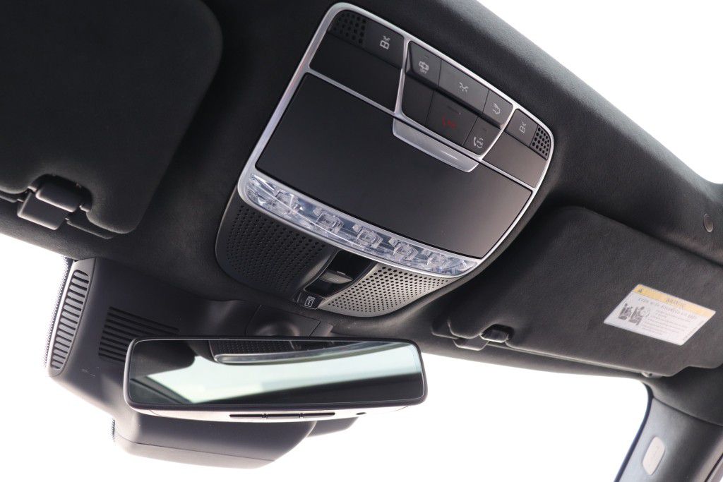 Photo 62 of this MERCEDES-BENZ S63 AMG 4MATIC