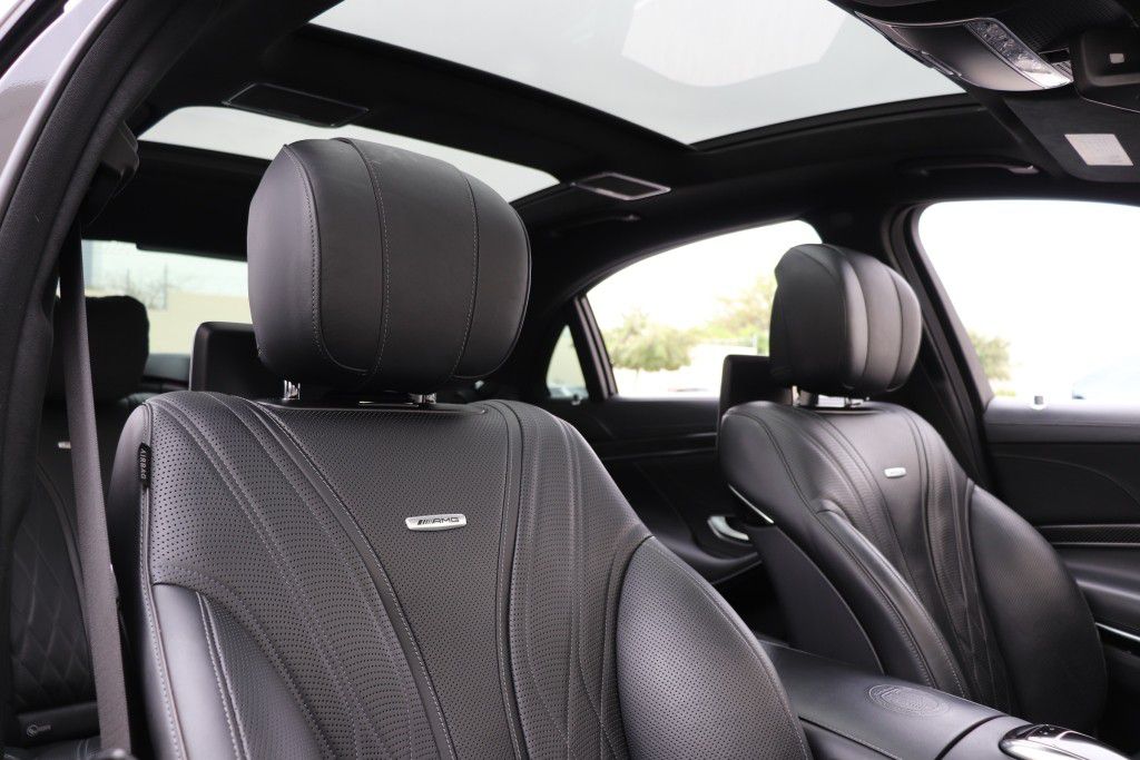 Photo 63 of this MERCEDES-BENZ S63 AMG 4MATIC