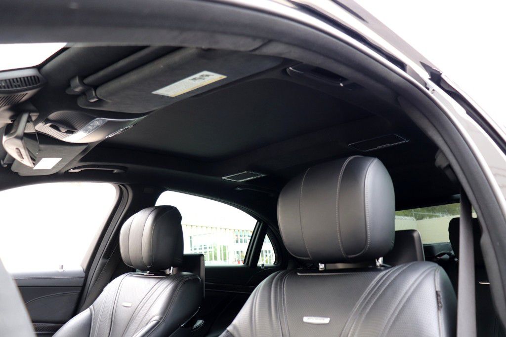 Photo 66 of this MERCEDES-BENZ S63 AMG 4MATIC