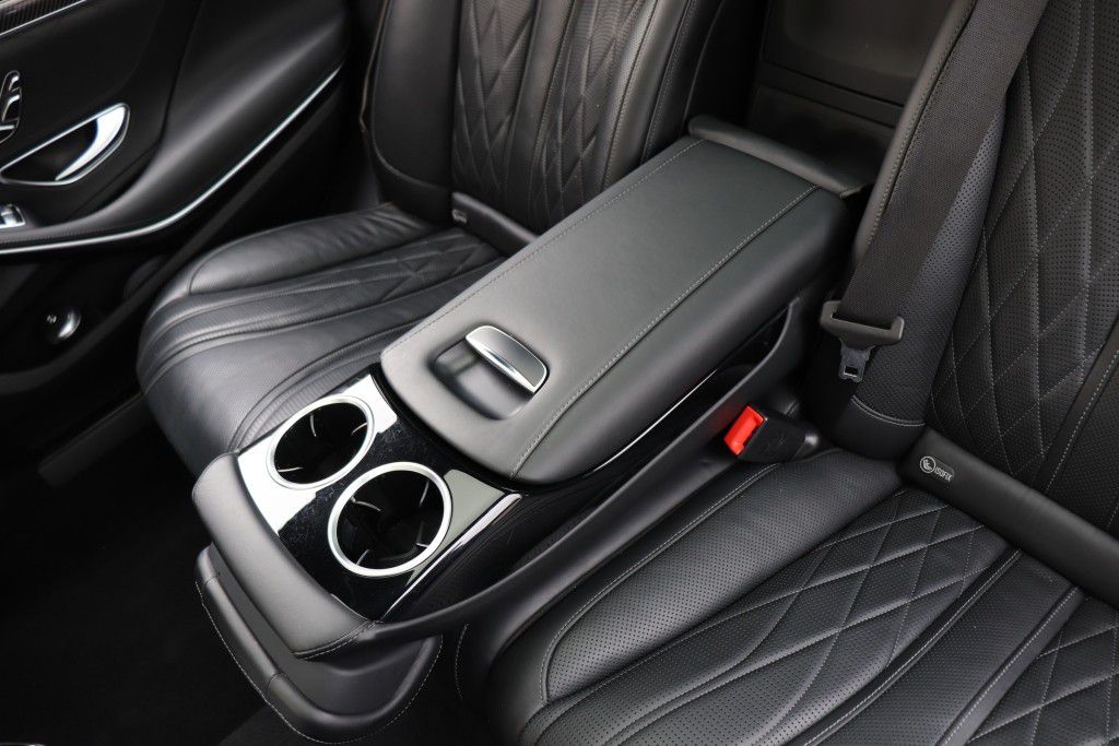 Photo 71 of this MERCEDES-BENZ S63 AMG 4MATIC
