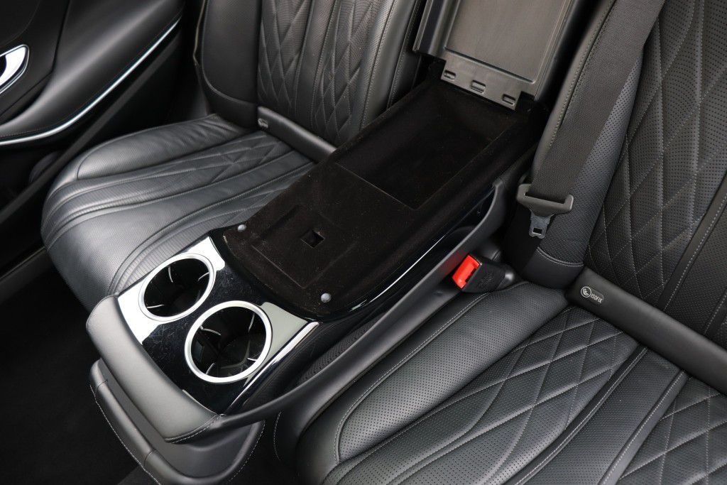 Photo 72 of this MERCEDES-BENZ S63 AMG 4MATIC