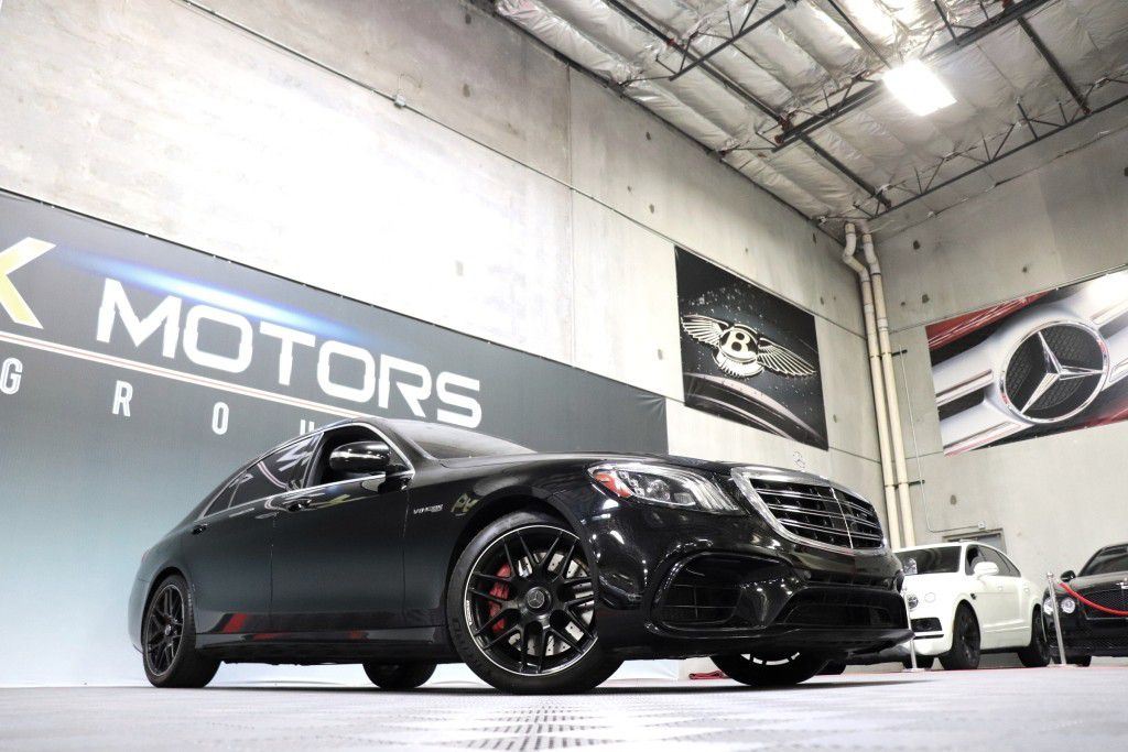 Photo 82 of this MERCEDES-BENZ S63 AMG 4MATIC