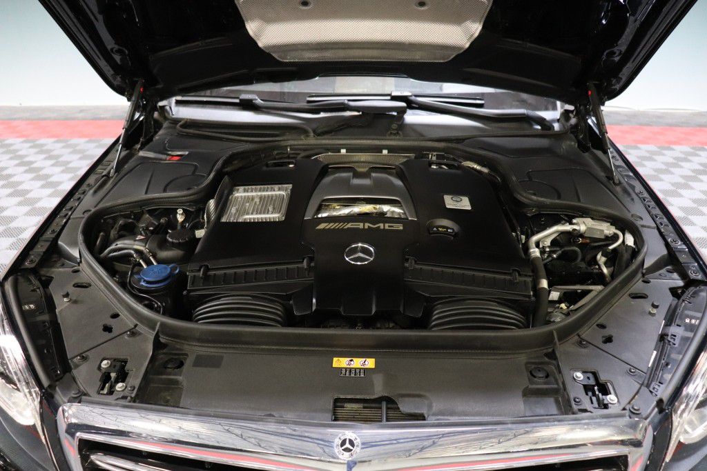 Photo 91 of this MERCEDES-BENZ S63 AMG 4MATIC