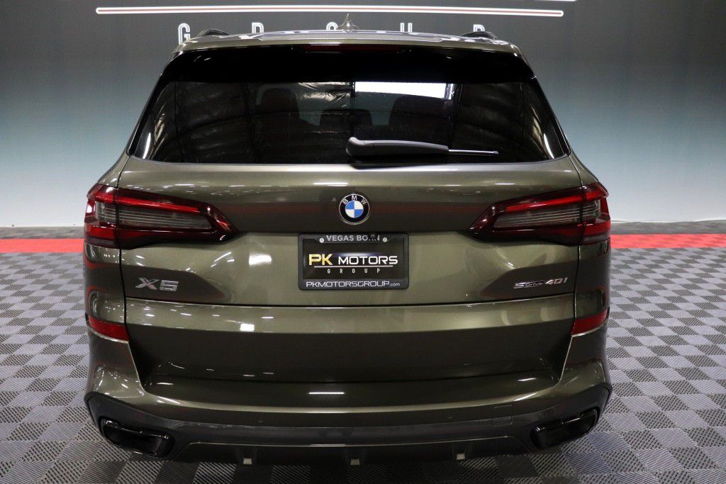 Photo 7 of this BMW X5 SDRIVE 40I