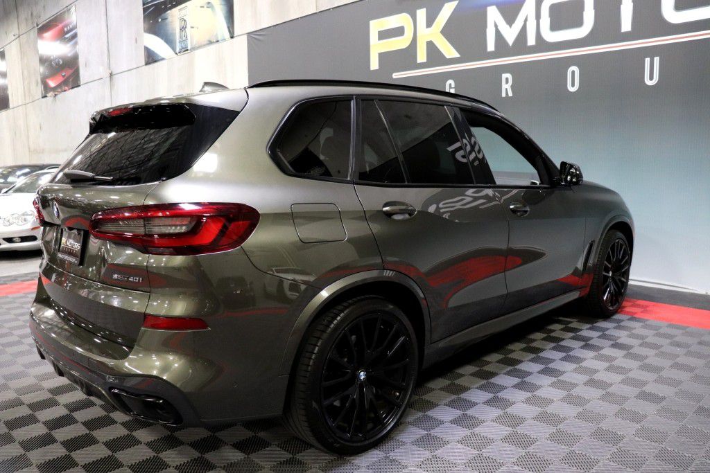 Photo 9 of this BMW X5 SDRIVE 40I