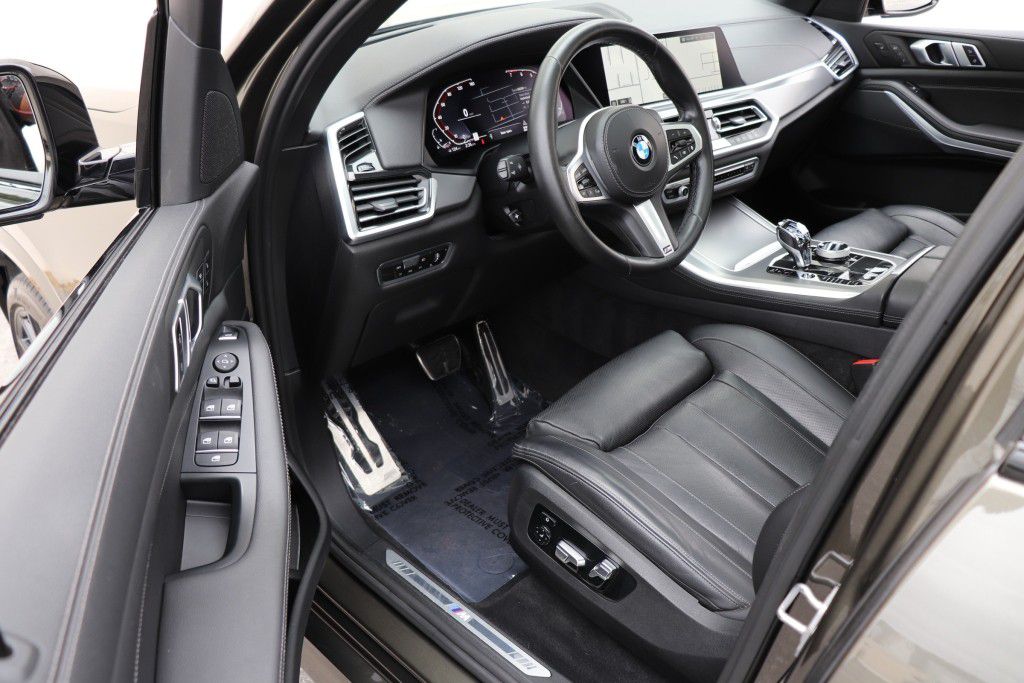 Photo 15 of this BMW X5 SDRIVE 40I