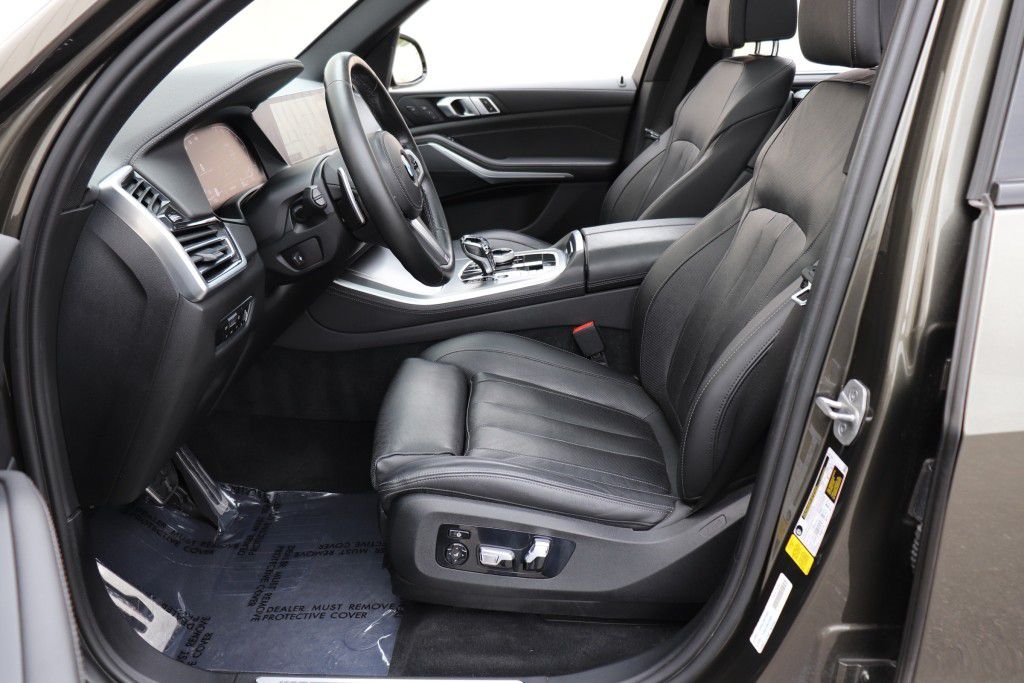 Photo 17 of this BMW X5 SDRIVE 40I