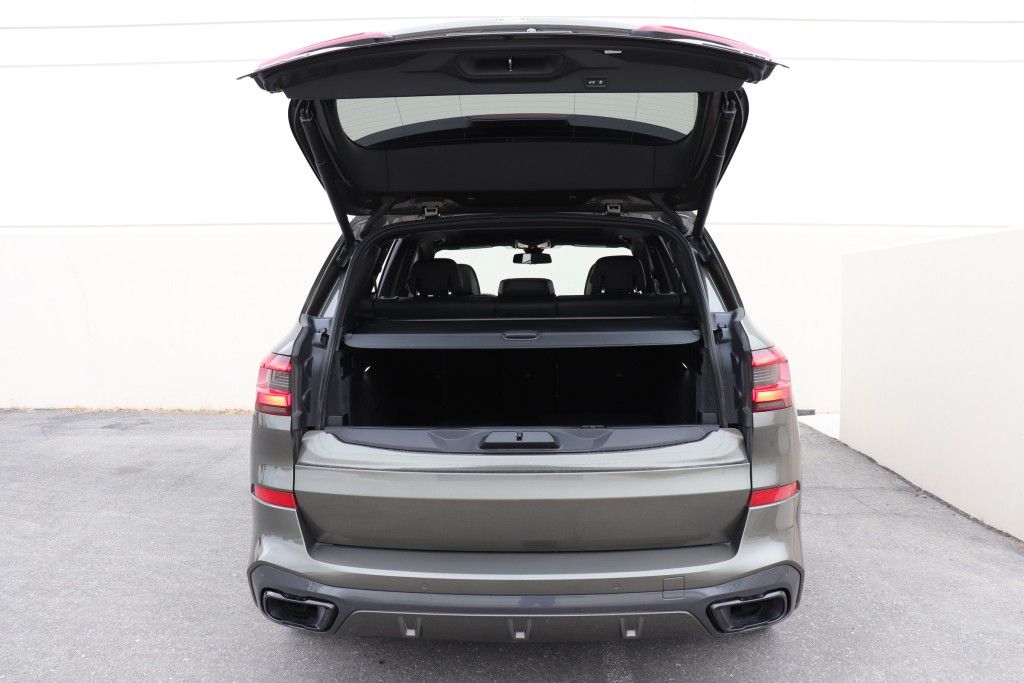 Photo 22 of this BMW X5 SDRIVE 40I