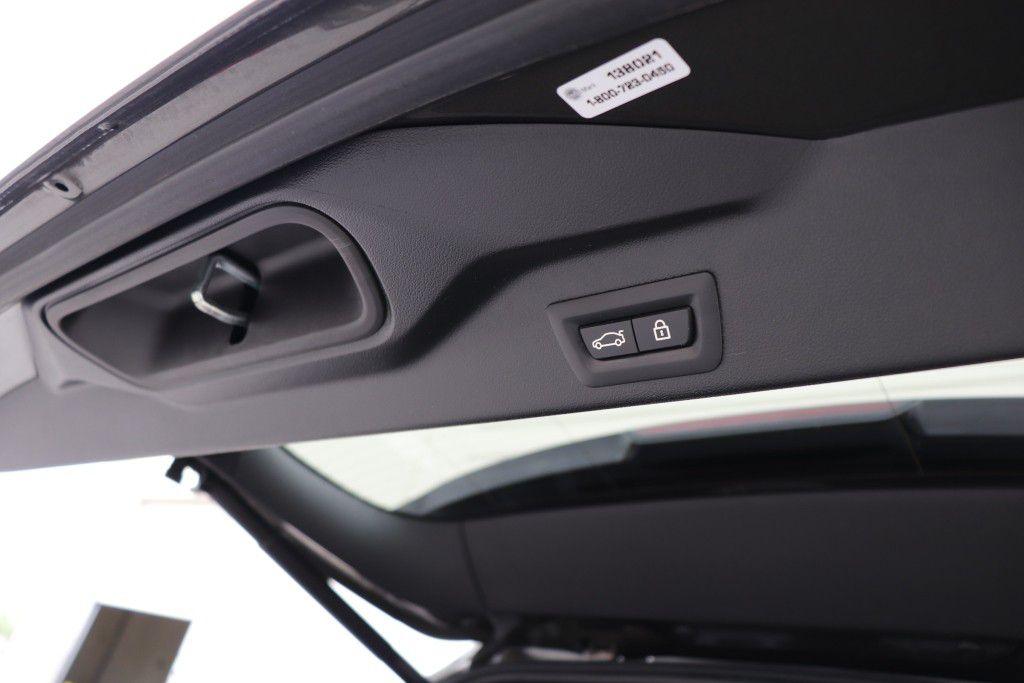Photo 27 of this BMW X5 SDRIVE 40I
