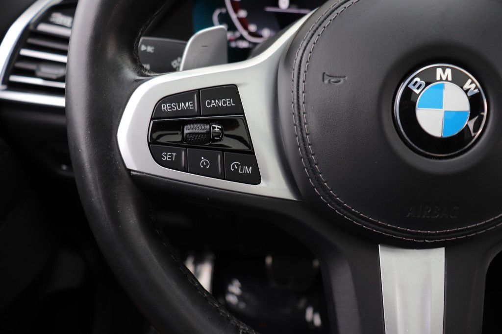 Photo 39 of this BMW X5 SDRIVE 40I