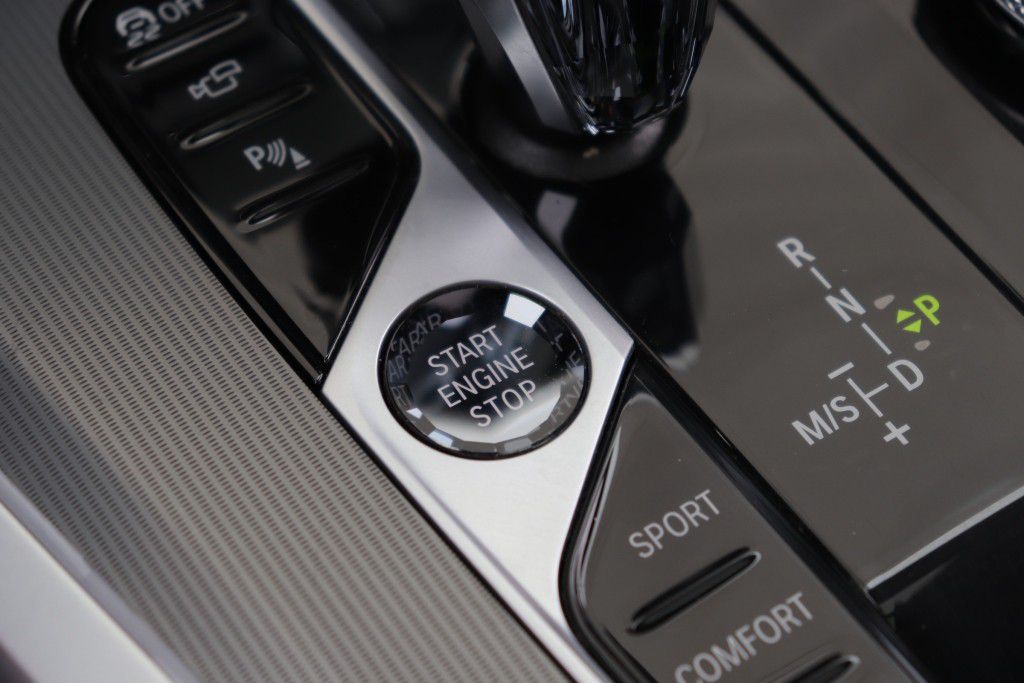 Photo 45 of this BMW X5 SDRIVE 40I