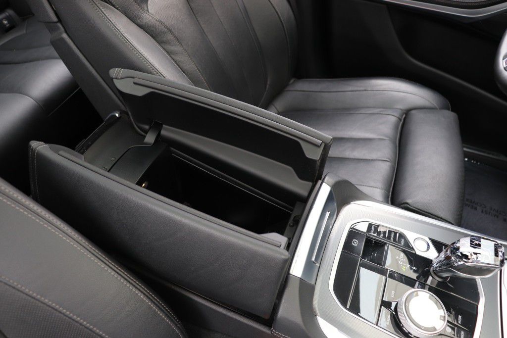 Photo 56 of this BMW X5 SDRIVE 40I