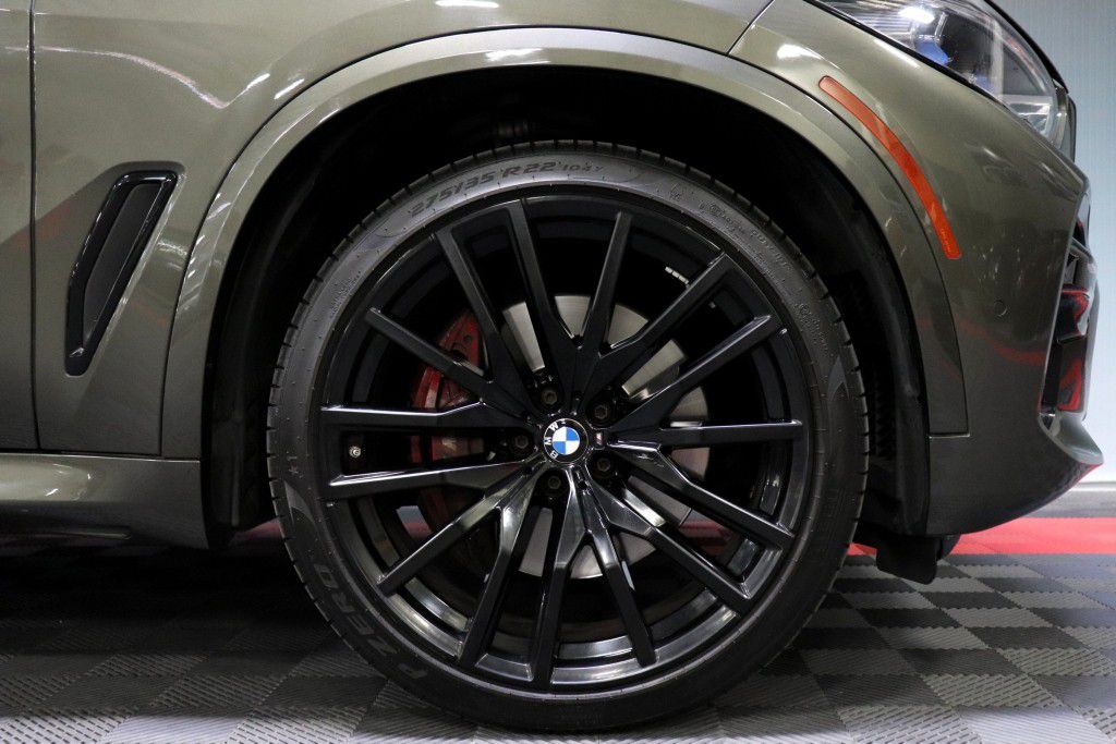Photo 84 of this BMW X5 SDRIVE 40I