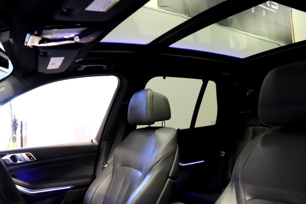 Photo 93 of this BMW X5 SDRIVE 40I