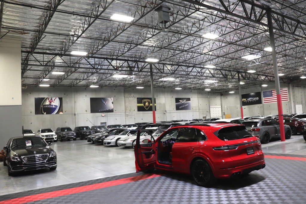 Photo 15 of this PORSCHE CAYENNE GTS